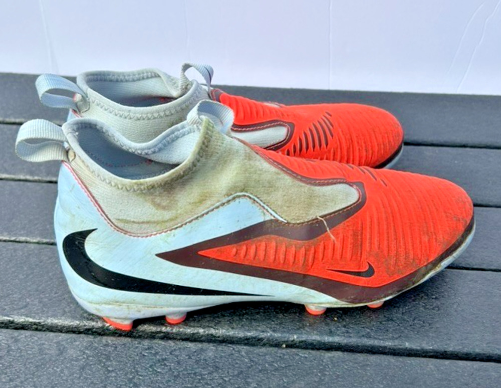 Nike Phantom GX Academy DF FG/MG Soccer Cleats Youth 4.5 Crimson DD9546-600